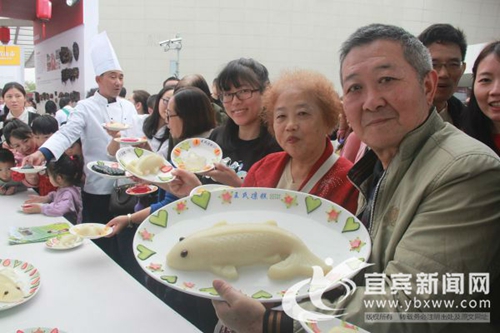 国际非遗节宜宾长宁闪亮登场&nbsp;特色产品受青睐(图2)