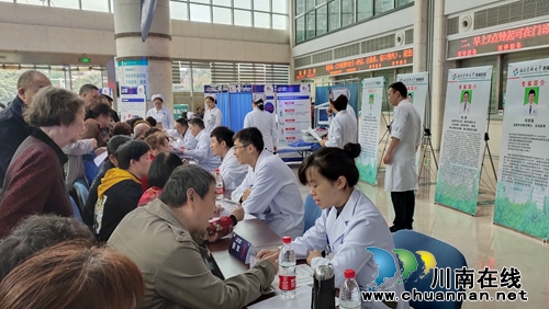 西南医大附院开展世界血栓日大型义诊活动(图2)