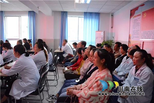 江阳法院把医护人员最关心的法律知识送进医院(图8) 江阳法院把医护人员最关心的法律知识送进医院(图8)