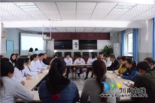 江阳法院把医护人员最关心的法律知识送进医院(图12) 江阳法院把医护人员最关心的法律知识送进医院(图12)