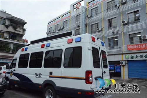 江阳法院把医护人员最关心的法律知识送进医院(图16) 江阳法院把医护人员最关心的法律知识送进医院(图16)