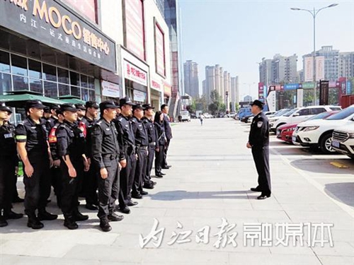 内江一商场外发现炸弹？原是警方举行反恐演练(图4)