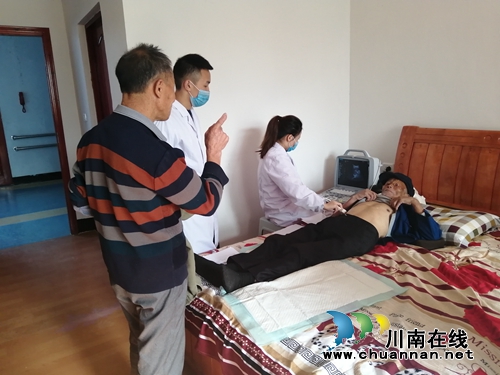 贵州三穗县中心敬老院开展“中医中药中国行、进社区、进家庭”义诊活动