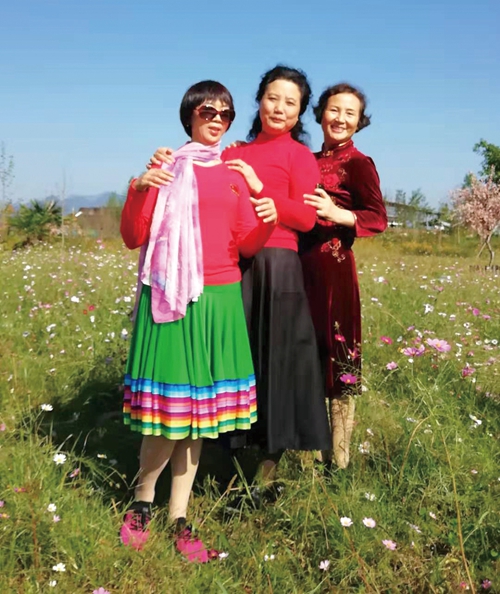 老年人旅游走热&nbsp;银发族放眼山河(图5)