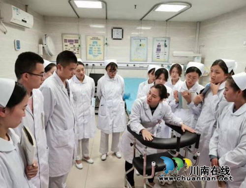 四川三河职业学院卫生健康学院开展2019级学生校外认识实习活动(图2)