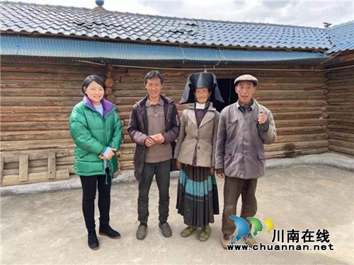 帮助大凉山“亲人” 江阳法院买了2000斤苹果(图5) 帮助大凉山“亲人” 江阳法院买了2000斤苹果(图5)