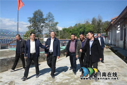 泸州中院：对口支援心连心，精准扶贫传真情(图20)