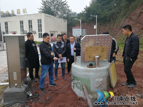 泸县副县长先泽平督查泸县垃圾填埋场整改情况(图1)