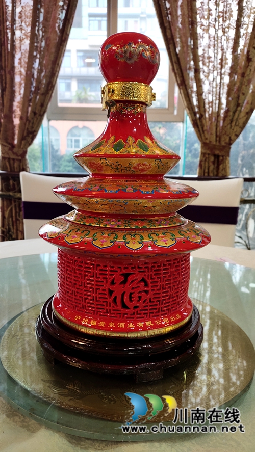 泸州“天坛”纪念酒隆重亮相限量发行2019坛(图1)