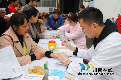 小镇大爱！泸县百和镇无偿献血暖人心(图2)