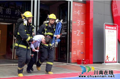 龙马潭区组织开展灭火救援联合演练(图3)