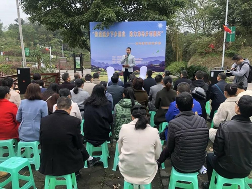 龙马潭区“创业沙龙”开到了“田间地头”(图3)