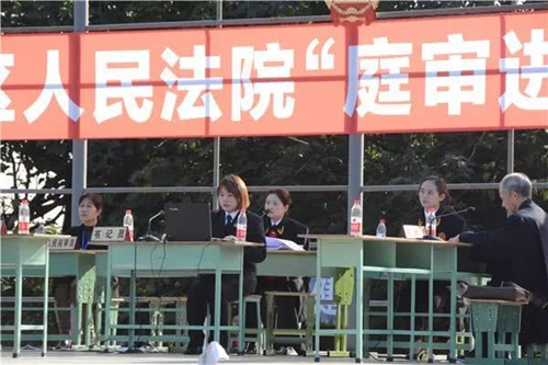 江阳法院开展“庭审进校园&nbsp;普法零距离”活动(图3)