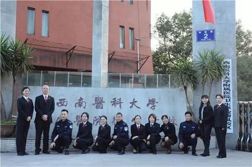 江阳法院开展“庭审进校园&nbsp;普法零距离”活动(图17)