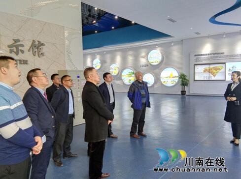 四川三河职业学院与重庆高新技术产业开发区管委会开展政校合作(图2)