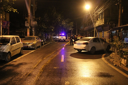 酒驾连撞两车还咬伤民警&nbsp;宜宾“淡定姐”遭了(图1)