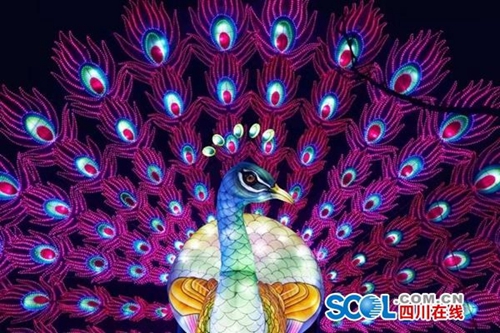 “时空龙骑士”出击！自贡彩灯点亮英国夜空(图3)