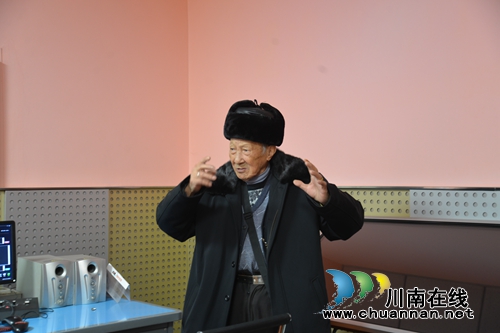 泸州92岁“广播爷爷”&nbsp;电台传播党的好声音(图9)