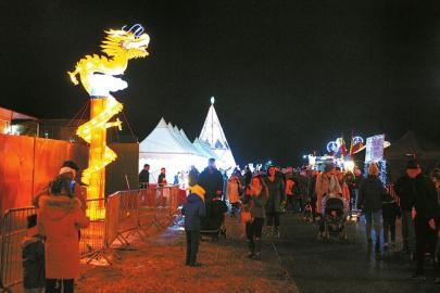 自贡彩灯欲“点亮”灯饰照明产业链(图1) 自贡彩灯欲“点亮”灯饰照明产业链(图1)