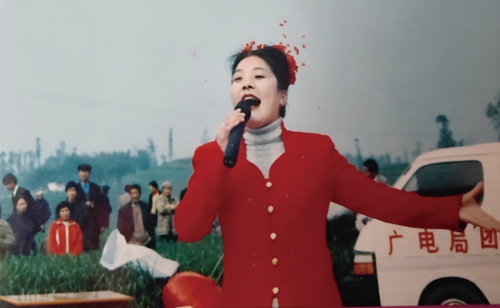 群众点菜丰富文化&nbsp;村民不再是台下客(图4)