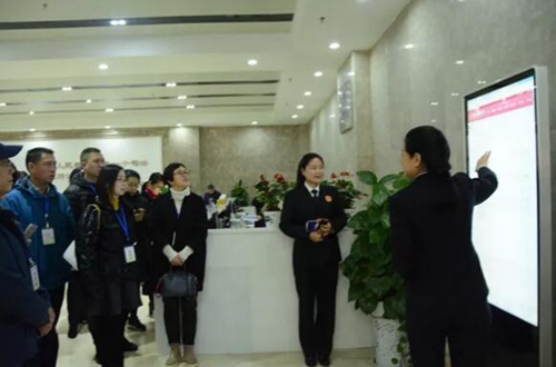 告官见官&nbsp;泸州74位行政机关领导干部现场学法(图5)