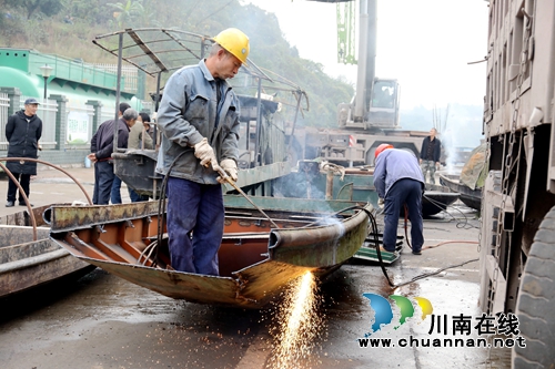 龙马潭：集中报废禁捕渔船&nbsp;全面禁止生产性捕捞(图3)