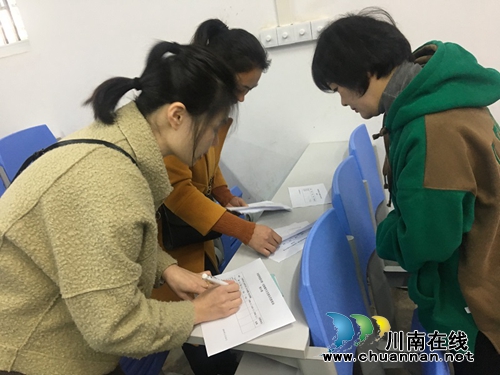 龙马潭区齐家学校召开家长定制公交家长代表大会(图2)