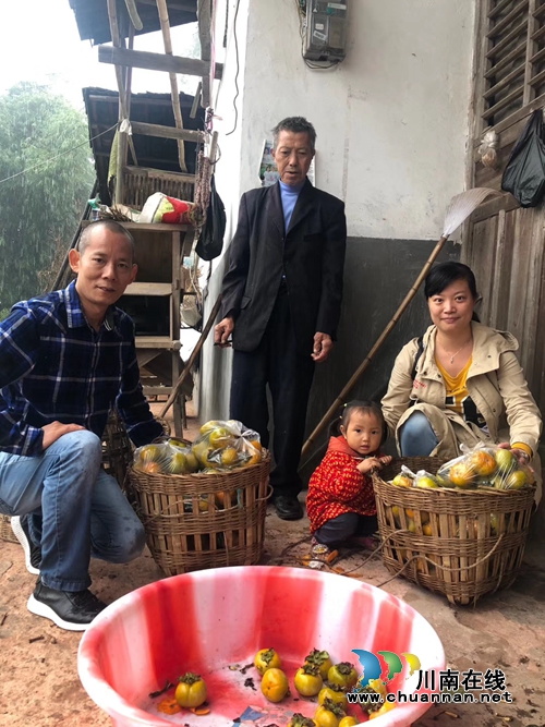 寒冬中&nbsp;纳溪区法院给脱贫户送去一抹温情(图4)