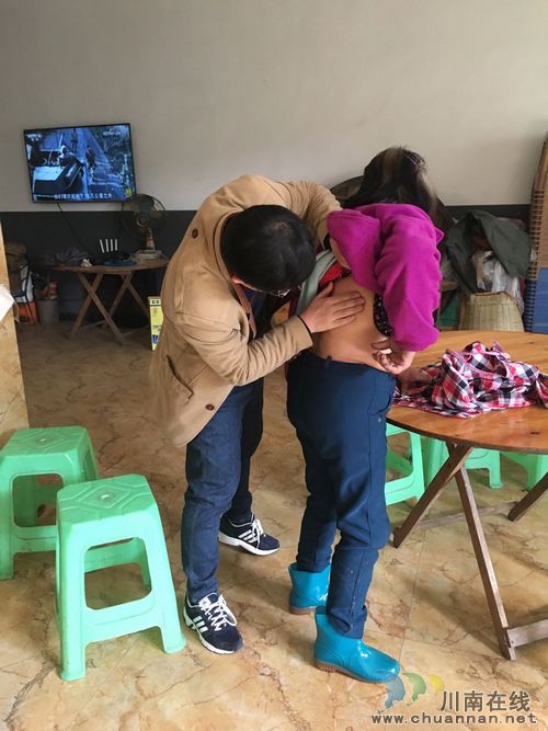 医者杨俊：用仁心点亮乡村生命之光(图1)