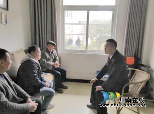 龙马潭区法院执行法官的“侠骨柔情”(图1) 龙马潭区法院执行法官的“侠骨柔情”(图1)