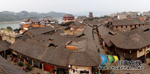 中国统一战线基层统战亮点行到李庄考察调研(图1)