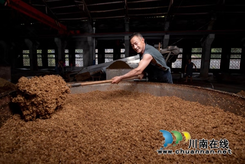 争夺美酒殊荣&nbsp;泸县18款酒本周末“同台PK”！(图4)