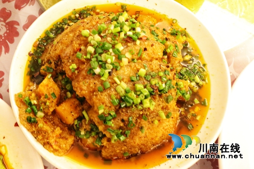 舌尖上的泸县！本周末来喝酥肉汤吃糖醋瓦块鱼(图3)
