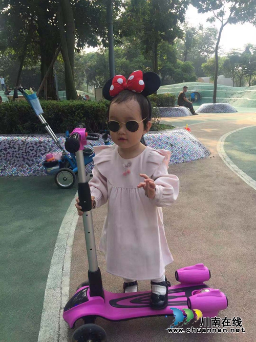 陈大刚:小荷已露尖尖角——外孙女两岁散记(图7) 陈大刚:小荷已露尖尖角——外孙女两岁散记(图7)