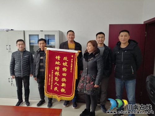 泸县云龙镇大力开展土地整理项目，群众受益喜开怀(图1)