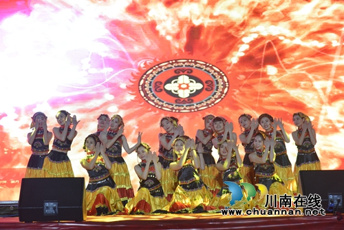 泸县建校举行2020年元旦文艺晚会(图3)