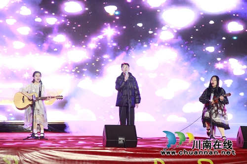 泸县建校举行2020年元旦文艺晚会(图15)