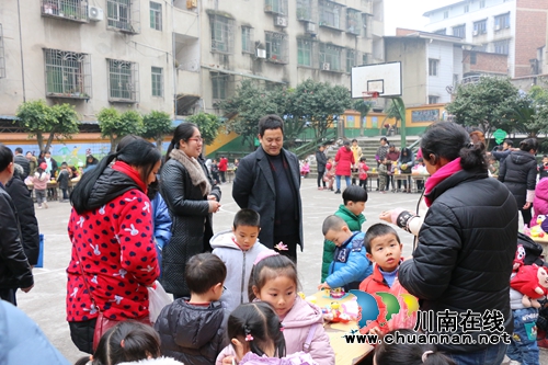 泸县副县长先泽平率队督导校园及周边安全工作(图2)