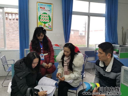 龙马潭区“教学双诊断”走进双加中心校