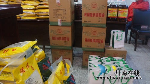 爱心企业到泸县立石镇开展困难群众慰问活动