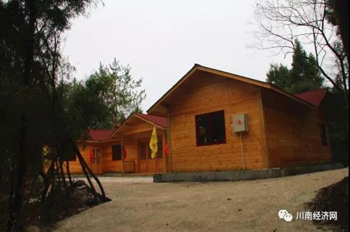 古蔺护家镇撒钱&nbsp;阳明凹园区农户分红20多万