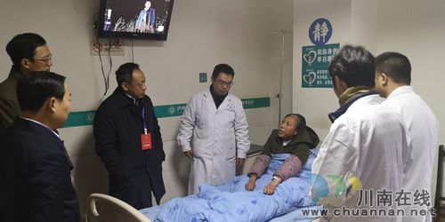 江阳区人大代表视察调研北城街道社区卫生服务中心、民办医院基层医疗工作情况