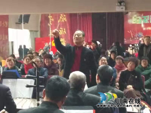 传承民族文化&nbsp;泸州酒城民族乐团举行迎春音乐会(图7)