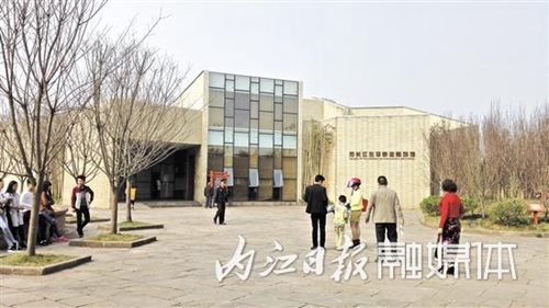 1月6日起 内江范长江纪念馆实行周一闭馆日(图1) 1月6日起 内江范长江纪念馆实行周一闭馆日(图1)