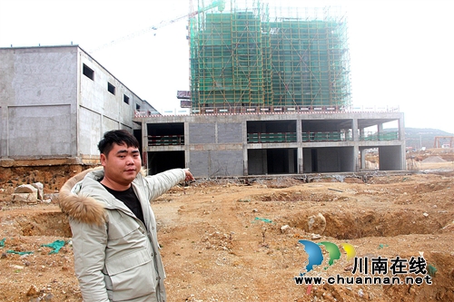 近1300万工资被欠 纳溪109名农民工盼能领到钱(图1) 近1300万工资被欠 纳溪109名农民工盼能领到钱(图1)