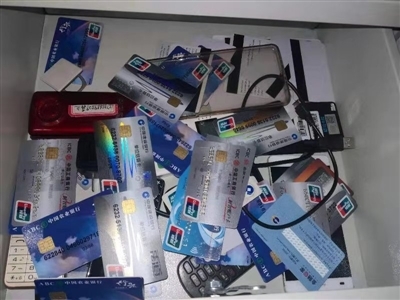 四川破获特大贩卖对公账户案