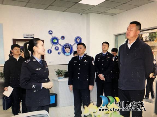 公安部到红星街道测评治安防控作体系建设工作