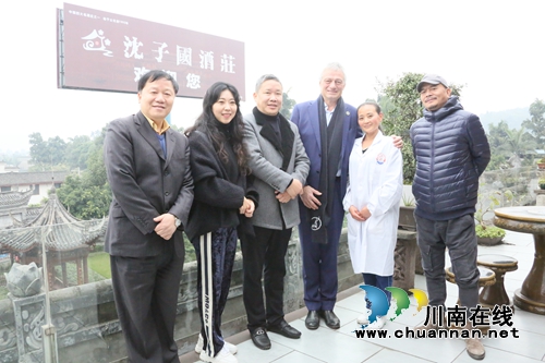 沈酒:春风捷报传千里 凯歌萦回又一年(图5) 沈酒:春风捷报传千里 凯歌萦回又一年(图5)