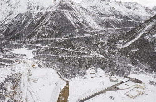 格桑花开满天路—写在川藏公路通车65周年之际(图3) 格桑花开满天路—写在川藏公路通车65周年之际(图3)
