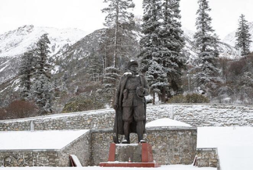 格桑花开满天路—写在川藏公路通车65周年之际(图5) 格桑花开满天路—写在川藏公路通车65周年之际(图5)